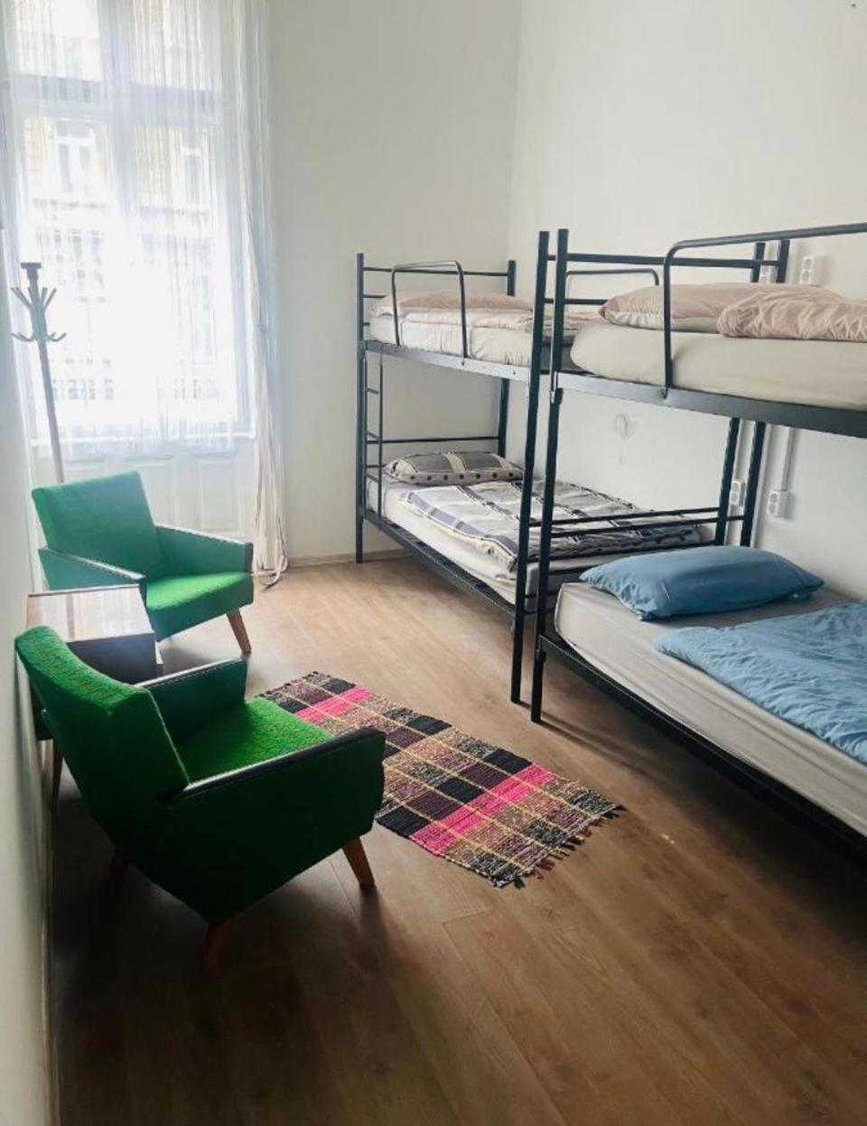 Ejjeli Majom Hostel 布达佩斯 外观 照片